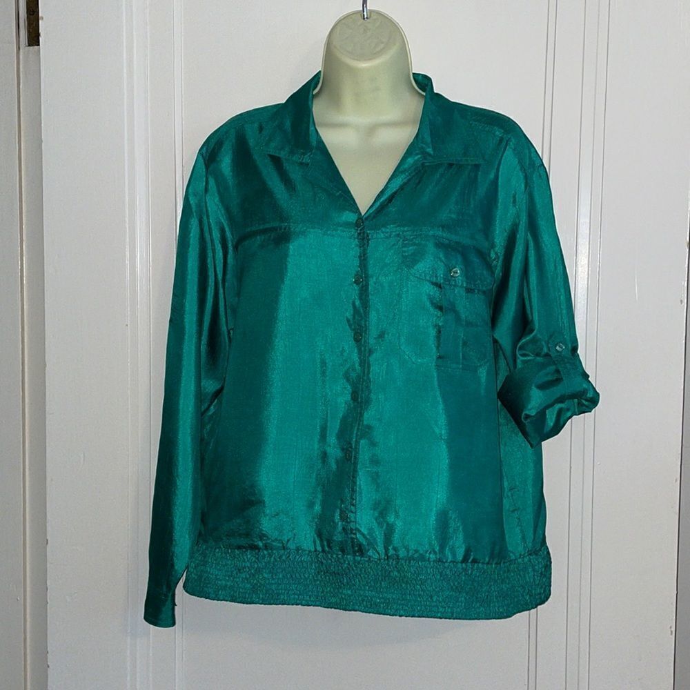 Vtg 80s Carriage Court kelly green polyester blouse